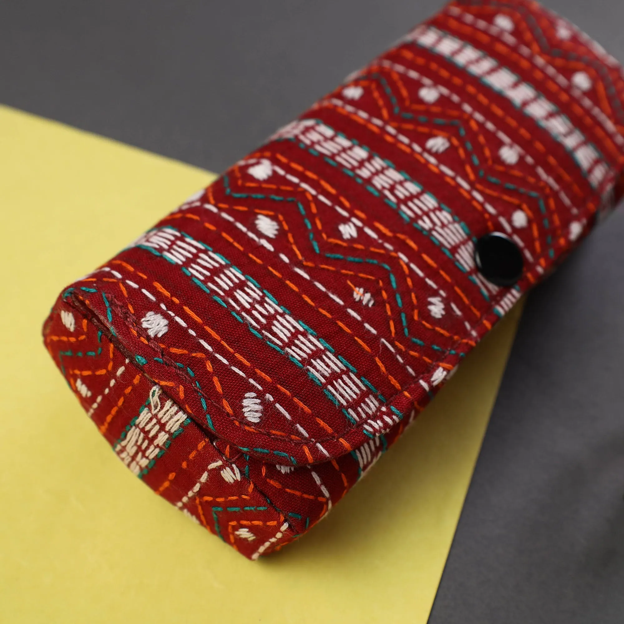 Handcrafted Bengal Kantha Work Spectacle Case 05