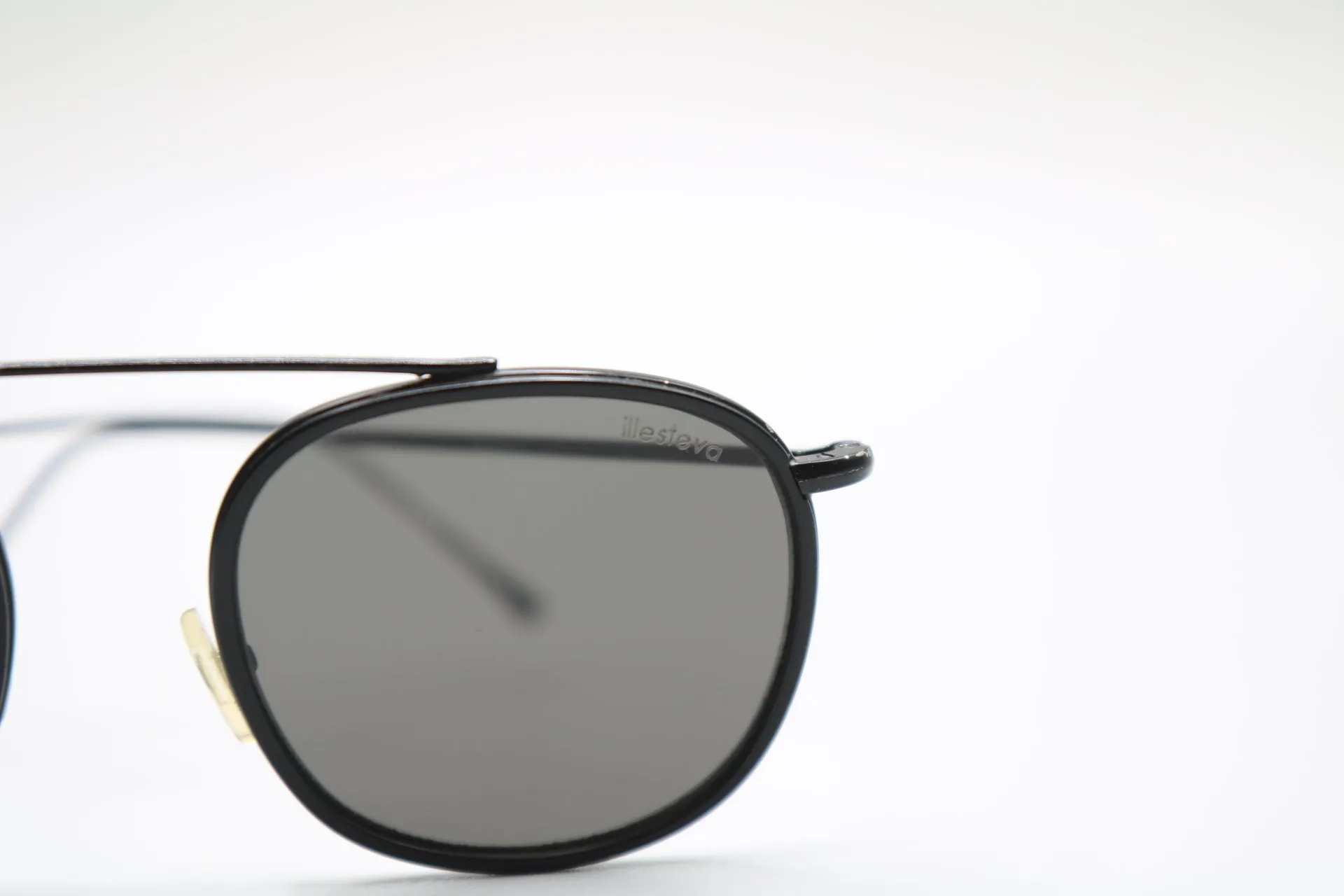 Illesteva C6 Mykonos Ace Black Single Bridge Sunglasses