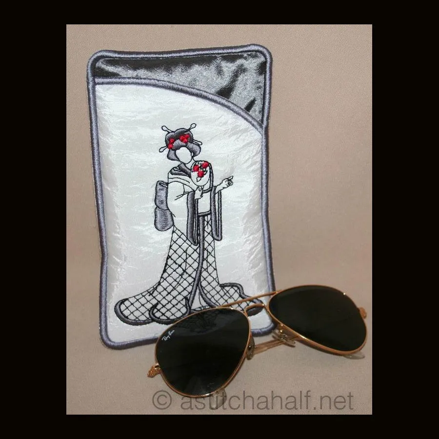Japanese Girl Eyeglass Cases 02