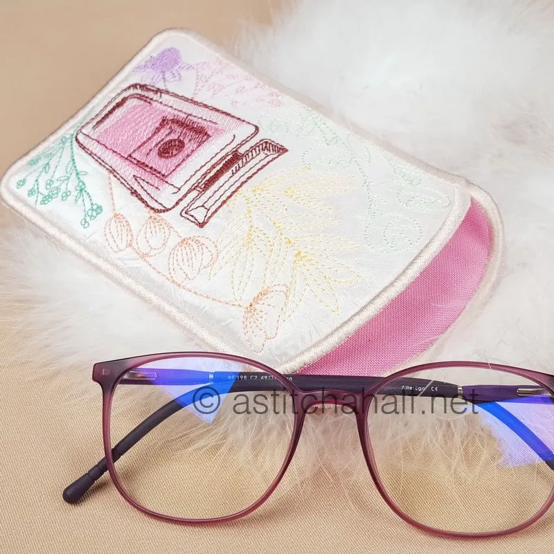 La Vie est L'amour Eau De Parfum Eyeglass Cases