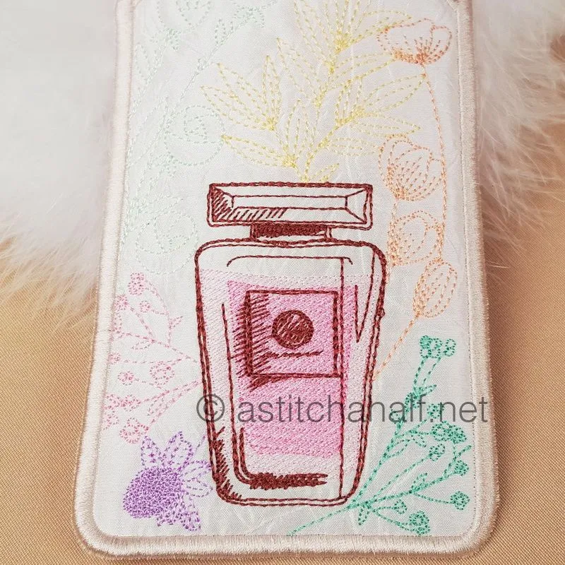 La Vie est L'amour Eau De Parfum Eyeglass Cases