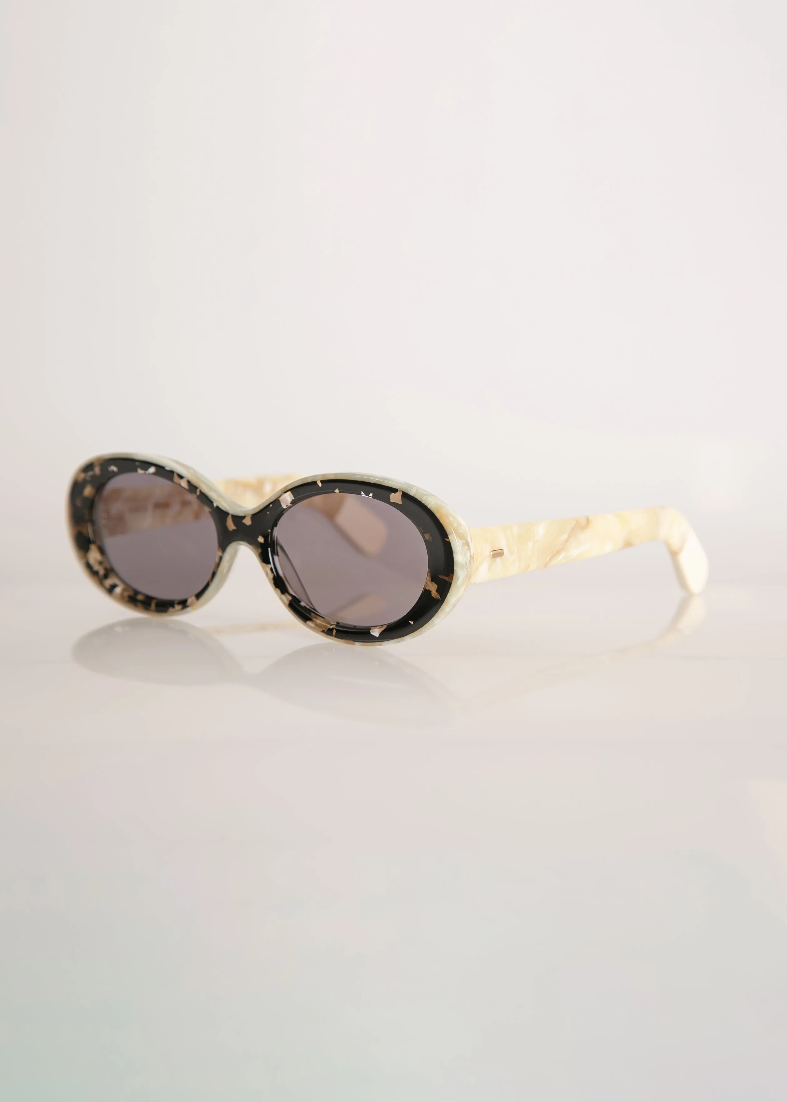 PORTIA SUNGLASSES / BLACK CONFETTI