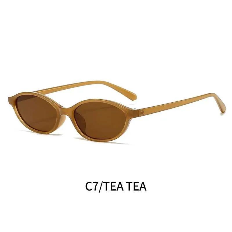 Retro Oval Frame Sunglasses