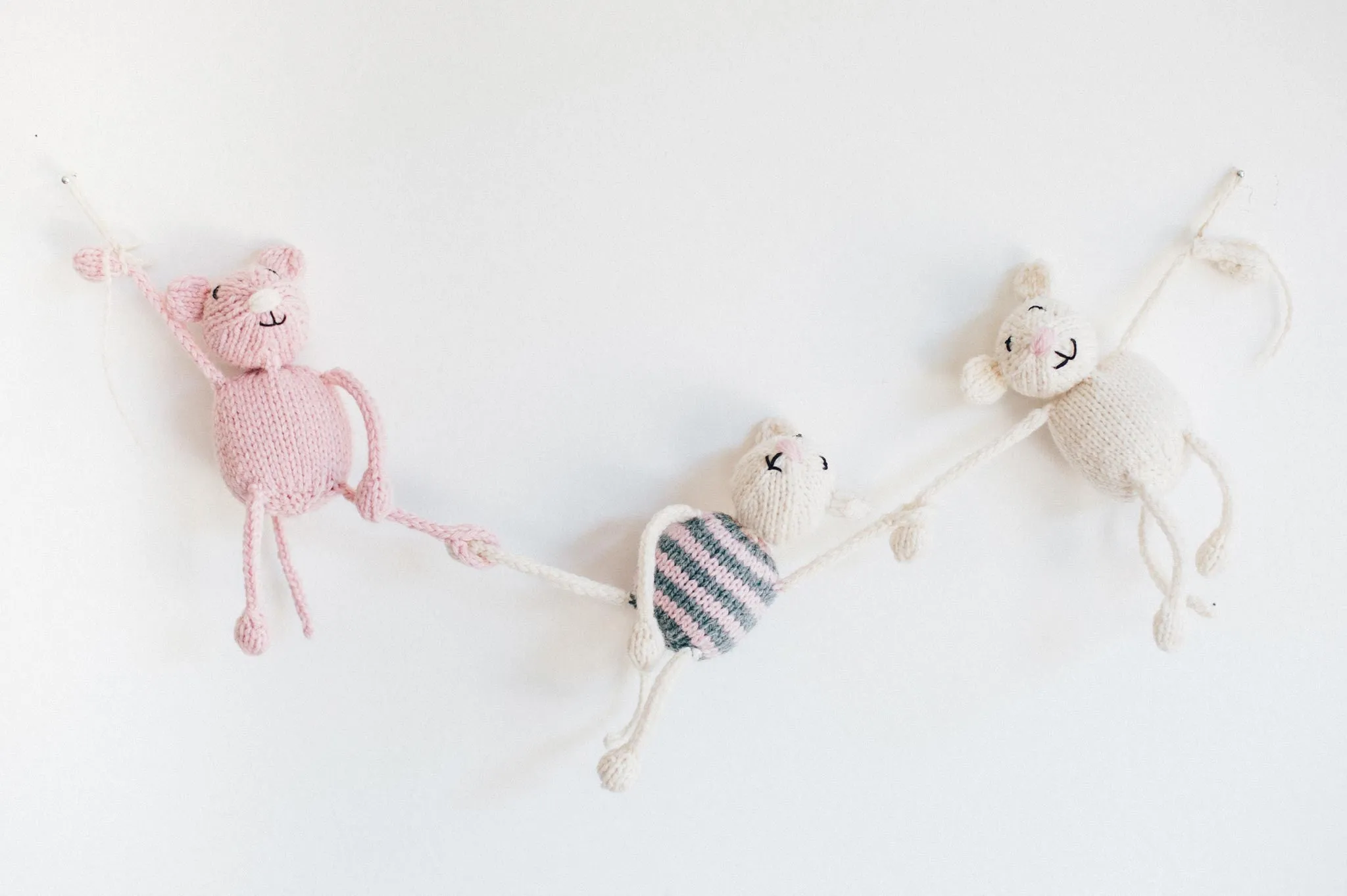 string along toy kits